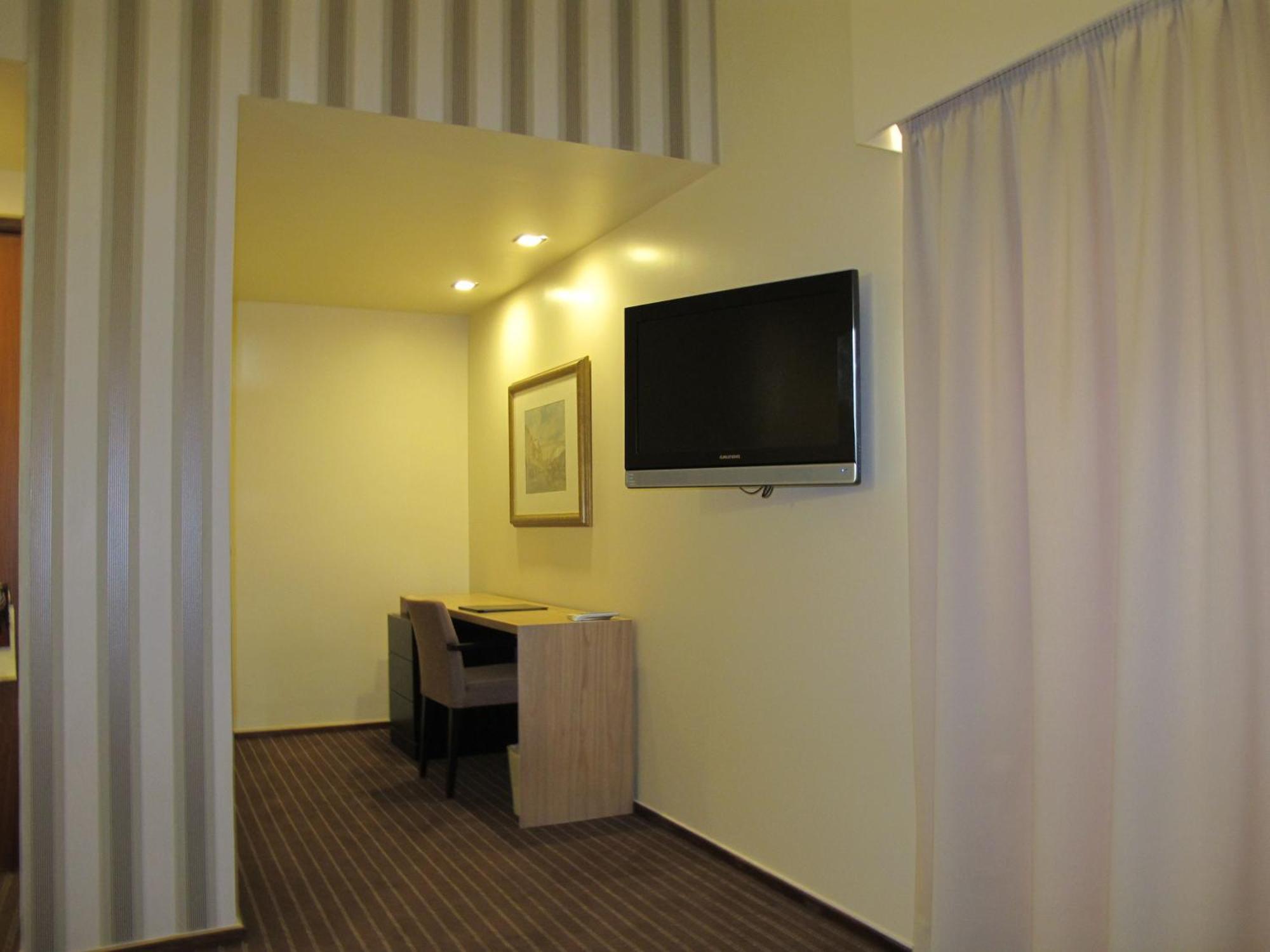 Hotel Girassol - Suite Hotel Funchal  Exteriör bild