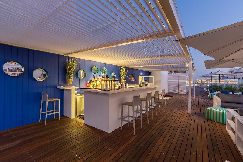 Hotel Girassol - Suite Hotel Funchal  Exteriör bild